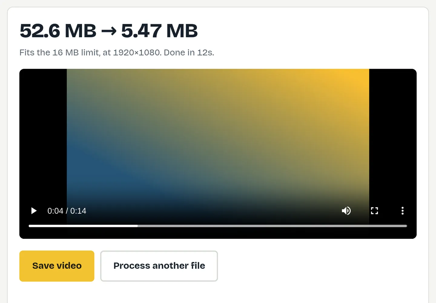 The finished result screen showing the video reduced to fit WhatsApp, with a preview and a Save button